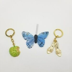 2 keychains